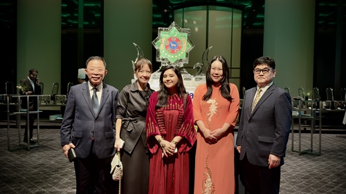 e0015f70bdb2268373d02d26aa084dd4_1759138907_7789.jpg e0015f70bdb2268373d02d26aa084dd4_1759138907_7789.jpg